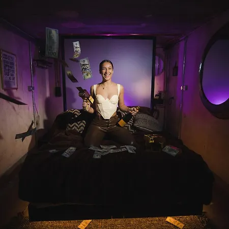Impossible Hotel *