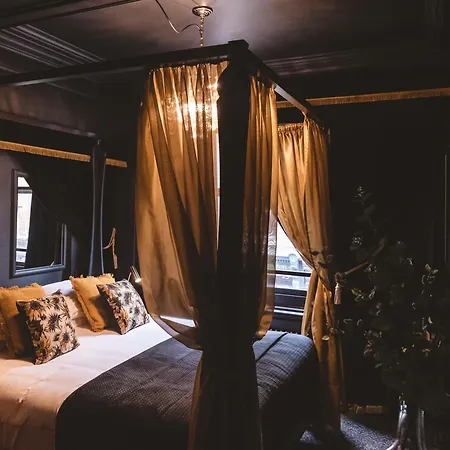 Hotel Impossible York