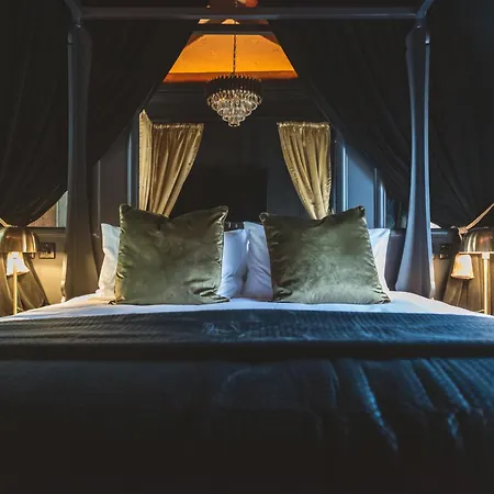 Hotel Impossible
