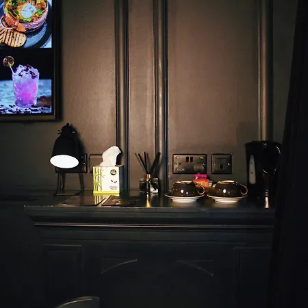 Hotel Impossible York