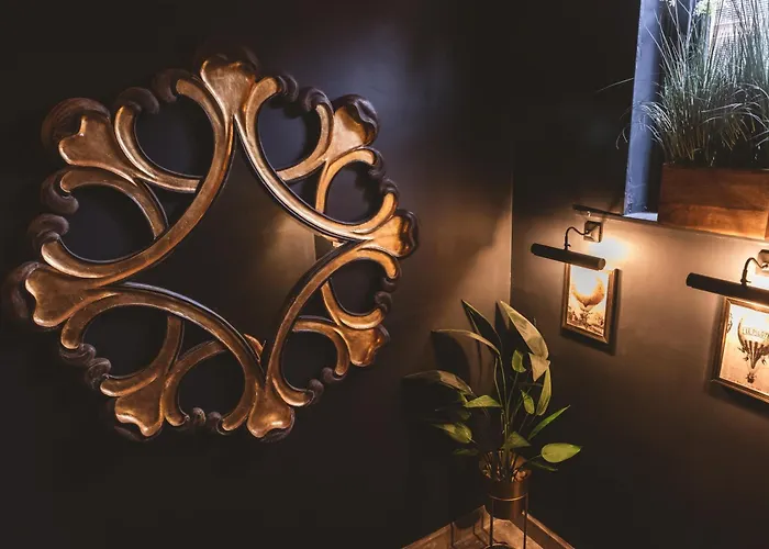 Hotel Impossible York