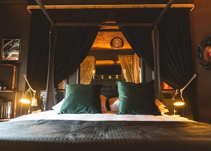 Hotel Impossible York