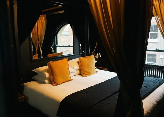 Hotel Impossible York