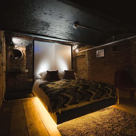 Hotel Impossible York